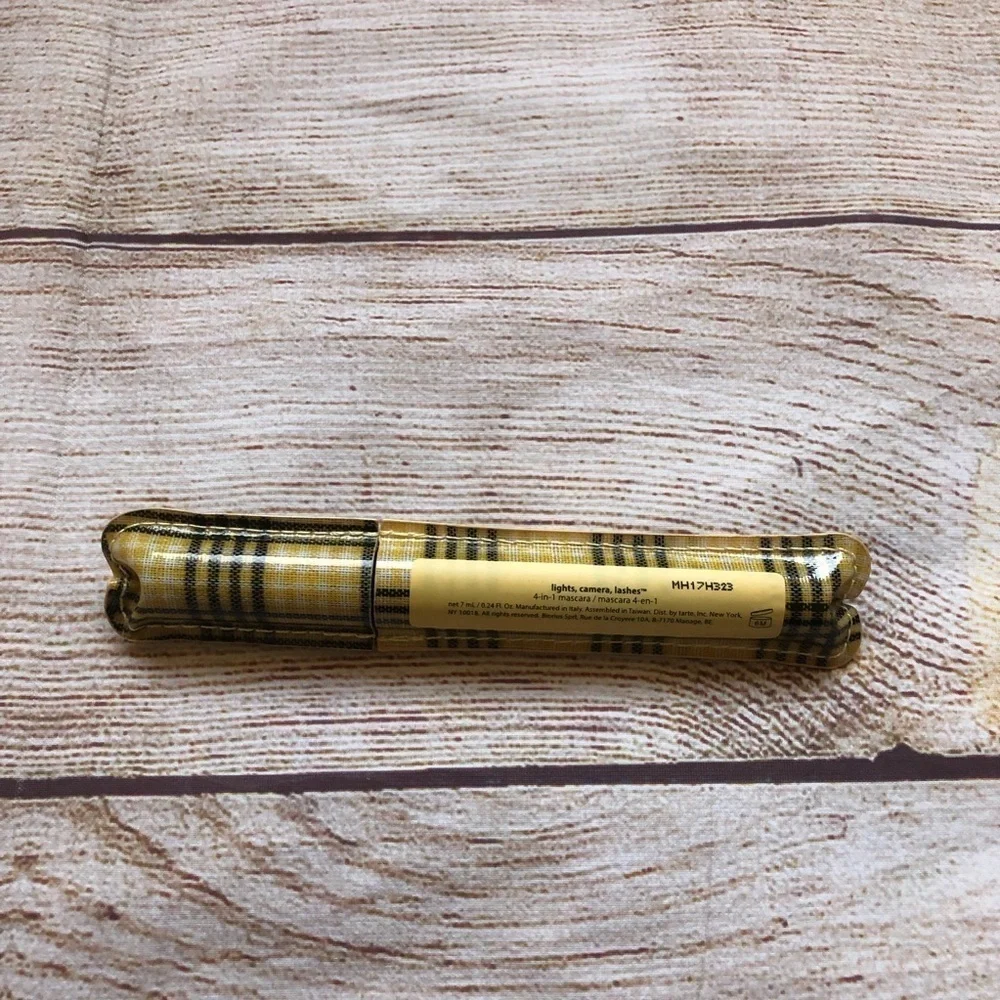 NWOB‎ - lights, camera, lashes 4-in-1 mascara